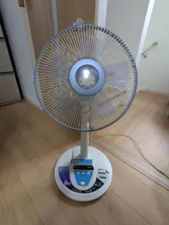 昭和レトロ ナショナル 3枚羽根 スタンド式扇風機 青と白 - メルカリ