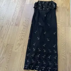 ロングドレス　刺繍入り