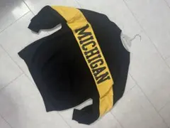 MICHIGANロゴ トレーナー 黒/黄　オーバーサイズ 韓国ファッションy2k