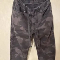 AZUL迷彩柄パンツ
