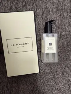 Jo Malone English Pear & Freesia ボディソープ