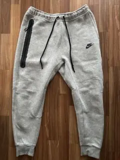 NIKE テックフリース ジョガーパンツ