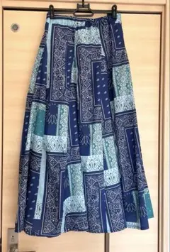 チチカカ パッチワーク風バンダナプリントロングスカート ブルーのサムネイル