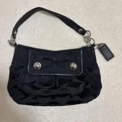 COACHコーチショルダーバッグ シグネーチャー　キャンバス