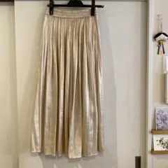 vis 光沢 シャンパンゴールド プリーツロングスカートのサムネイル
