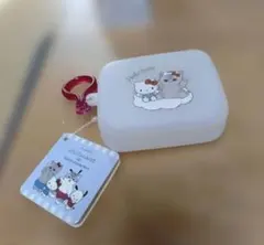 mofusand × Sanrio characters ミニシリコンポーチ