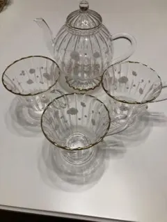 お値下げしました。フランフラン　フラワーフリル ガラスカップ&ソーサーピンク