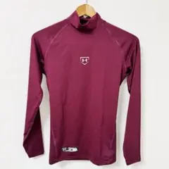 Under Armour バーガンディ アンダーシャツ