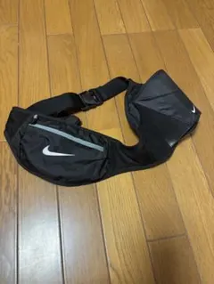 Nike ランニング ウエストポーチ ブラック