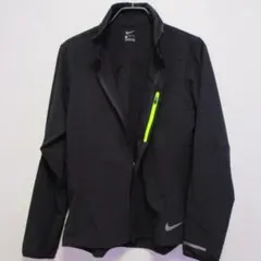 Nike：大人の嗜み♡高機能ブルゾンジャンパー