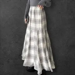 フレアロングスカート