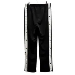 adidasアディブレイクトラックパンツ BLACKPINK ジェニー着用モデル