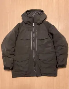 ユニクロ　ホワイトマウンテニアリング　ハイブリッドダウンオーバーサイズパーカー