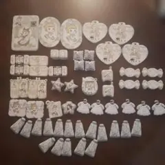 ビーズまとめ売り　モリー　レリーフ　浮き彫り　ロゴ