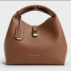 【新品未使用】 チャンス メタリックアクセントバケットバッグ - チョコレート