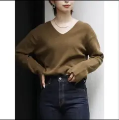 片畦Vネックルーズニット Ungrid