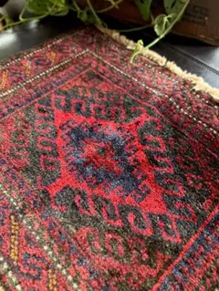 トライバルラグ　ヴィンテージラグ　ミニラグ　バルーチ族　プリミティブアート　美品