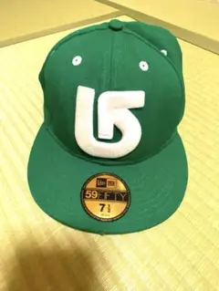 BurtonのNew Era 59FIFTY グリーンキャップ 7 1/2
