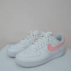 NIKE AIR FORCE 1 ホワイト/ピンク　エアフォース1