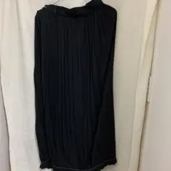 プリーツロングスカート