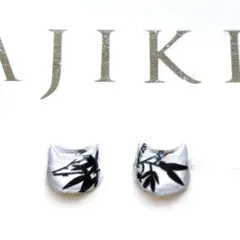 ハンドメイド　レジンピアス　イヤリング　ネコ　017