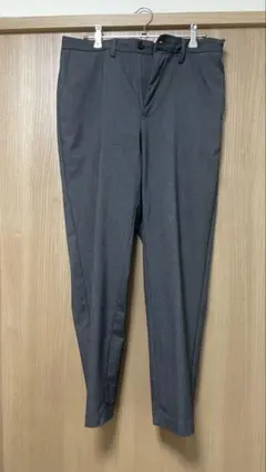 GU スラックス　テーパード　グレー　Mサイズ