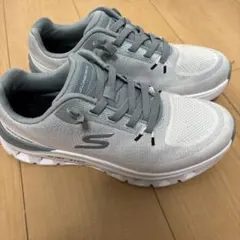 SKECHERS GLIDE STEPのサムネイル