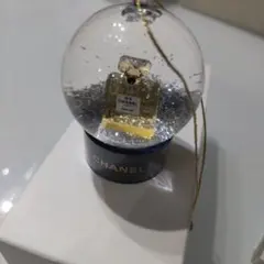 CHANEL スノードーム