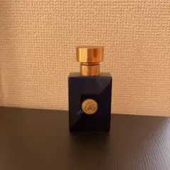 VERSACE香水のサムネイル