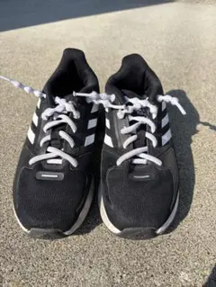 adidas スニーカー ブラック　20センチ