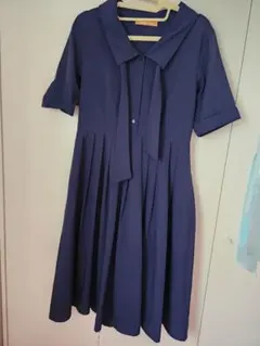 ネイビー 半袖 ワンピース プリーツ　フィント F.I.N.T