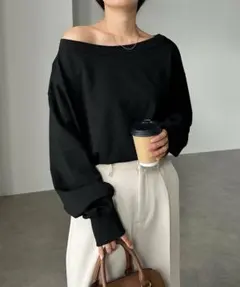 andme オフショルダースウェット 黒