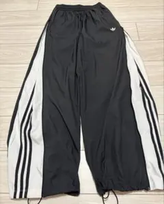 【即完・美品】adidas SST サイドフルジップトラックパンツ