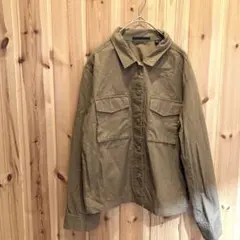 【ユニクロ】ジャケット　長袖　胸ポケット付　薄地　綿　コットン　ベージュ系のサムネイル