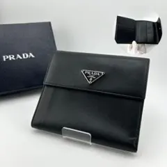 極美品✨　プラダ　三つ折り　三角プレート　トライアングル　サフィアーノレザー　黒