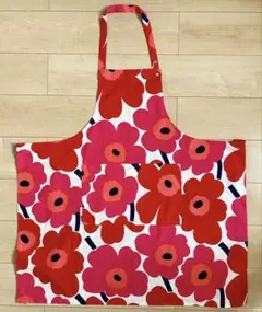 【marimekko】マリメッコ エプロン PIENI UNIKKO RED