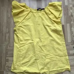 ZARA BASIC フリルブラウス イエロー XSのサムネイル