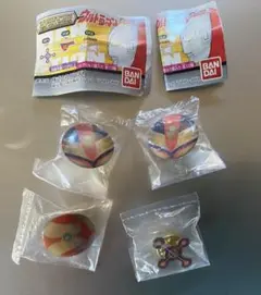 ■ウルトラマン　ピンズコレクション