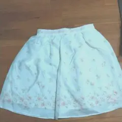 ロディスポット花柄スカート