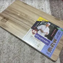 新品未使用ですが，棚の奥に保管　桐製 まな板 210×370×20mm