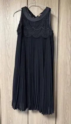 ブラックプリーツワンピース　結婚式、パーティーなど