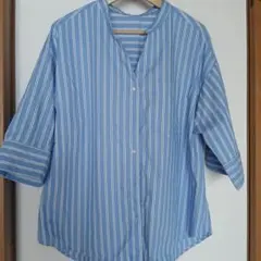 GUシャツ　青と白のストライプ 五分袖シャツ