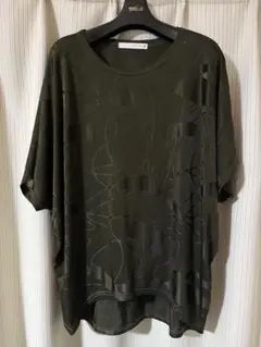 ブージュルード　オリーブ色　半袖Tシャツ ルーズフィット