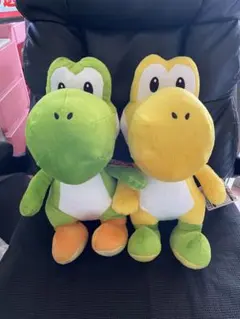 スーパーマリオ特大サイズぬいぐるみ　ヨッシー緑、黄色2種コンプリートです。