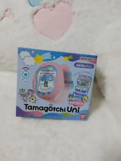美品【DLエリア2つ】たまごっちユニ エンジェル ケース・チャーム付 美品【DLエリア2つ】たまごっちユニ エンジェル ケース・チャーム付