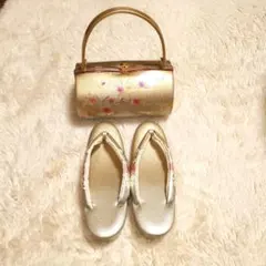 花柄ゴールドとシルバーの融合バッグとー草履セット