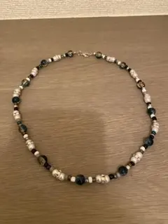 ビーズネックレス