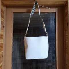 新品 Unbillion ショルダーバッグ ホワイト