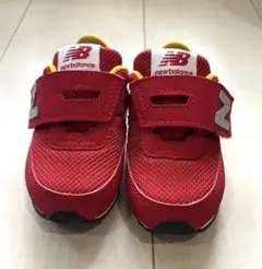 ニューバランス　ベビー　スニーカー　美品　ss 赤