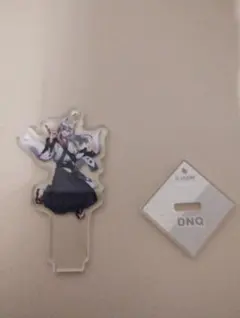 からぴちどぬく　アクリルスタンドキーホルダー　カラフルピーチ